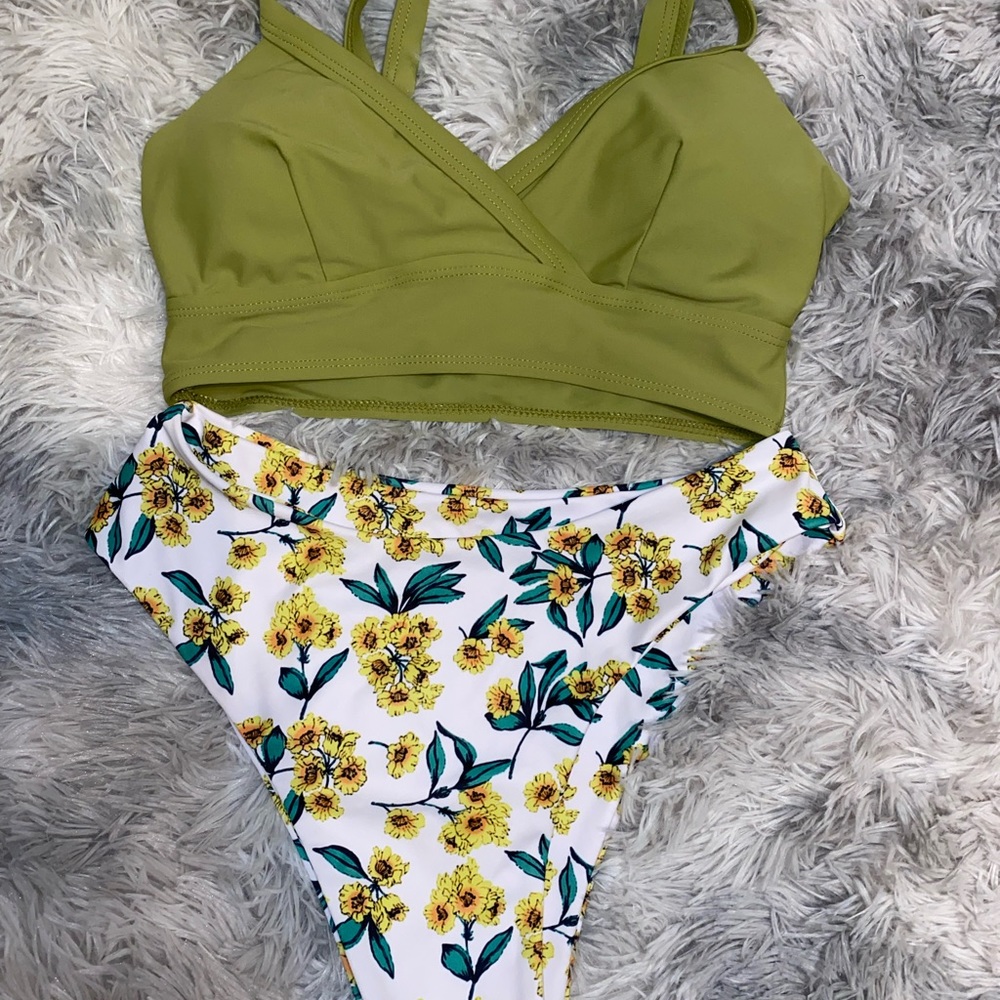 Swim suit